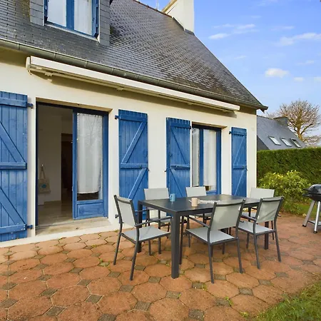 Holiday home Maison Ideale Pour Familles - Grand Jardin Fouesnant
