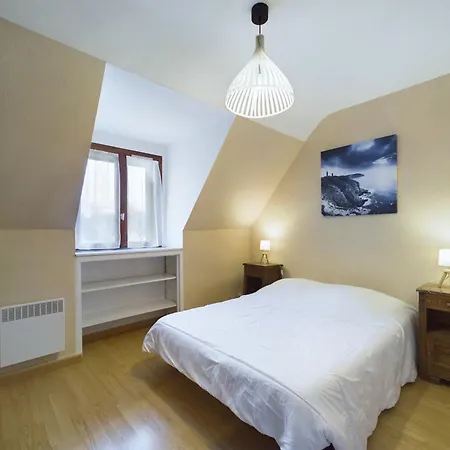 Holiday home Maison Ideale Pour Familles - Grand Jardin