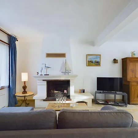 Holiday home Maison Ideale Pour Familles - Grand Jardin Fouesnant